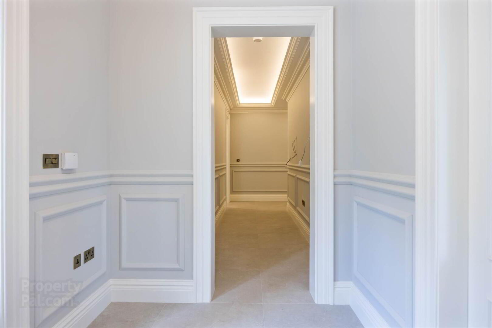 Ground Floor, The Mansion Block Apartments, 15 Ardavon Park 6 of 45