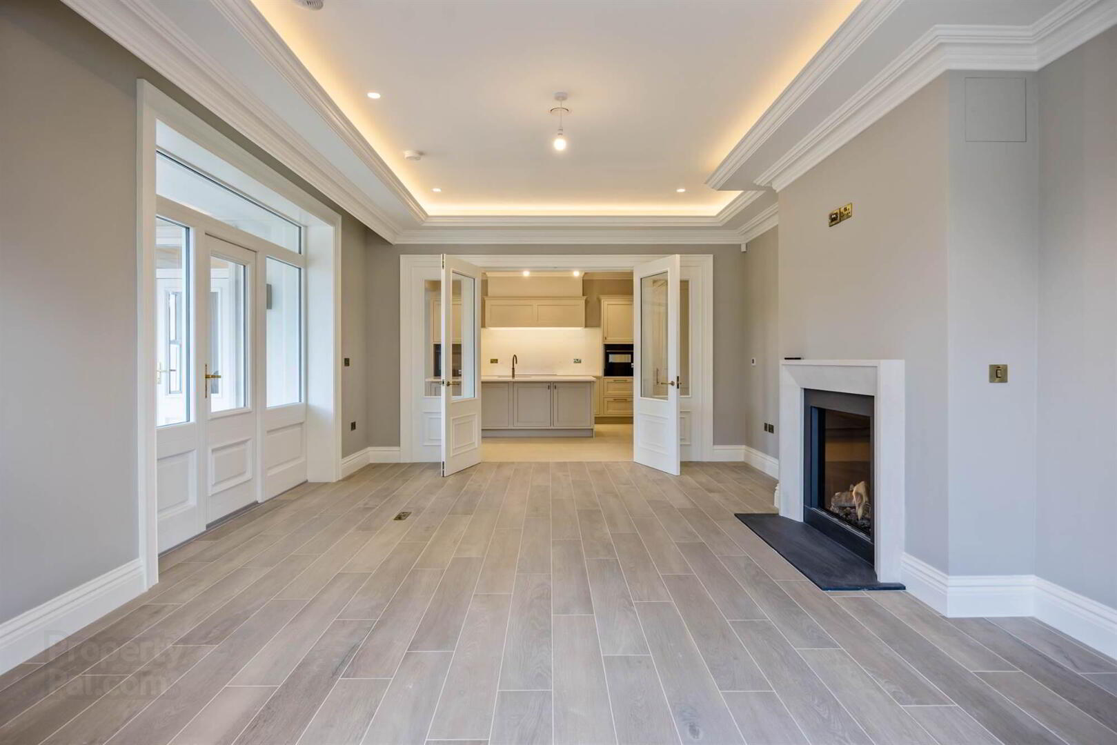 Ground Floor, The Mansion Block Apartments, 15 Ardavon Park 15 of 45