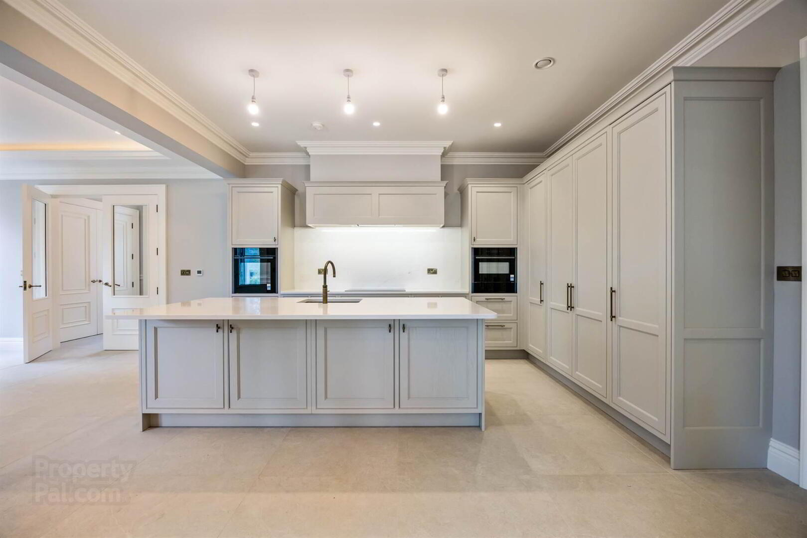 Ground Floor, The Mansion Block Apartments, 15 Ardavon Park 16 of 45