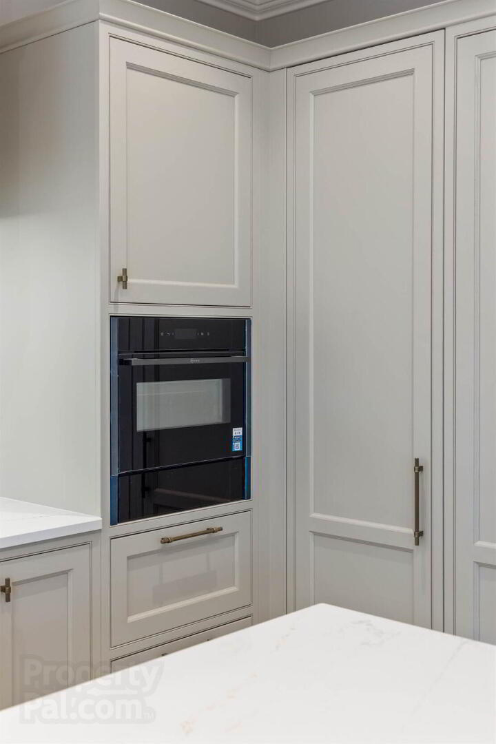 Ground Floor, The Mansion Block Apartments, 15 Ardavon Park 21 of 45