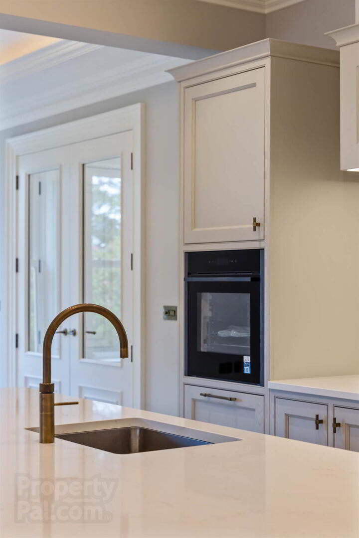 Ground Floor, The Mansion Block Apartments, 15 Ardavon Park 20 of 45