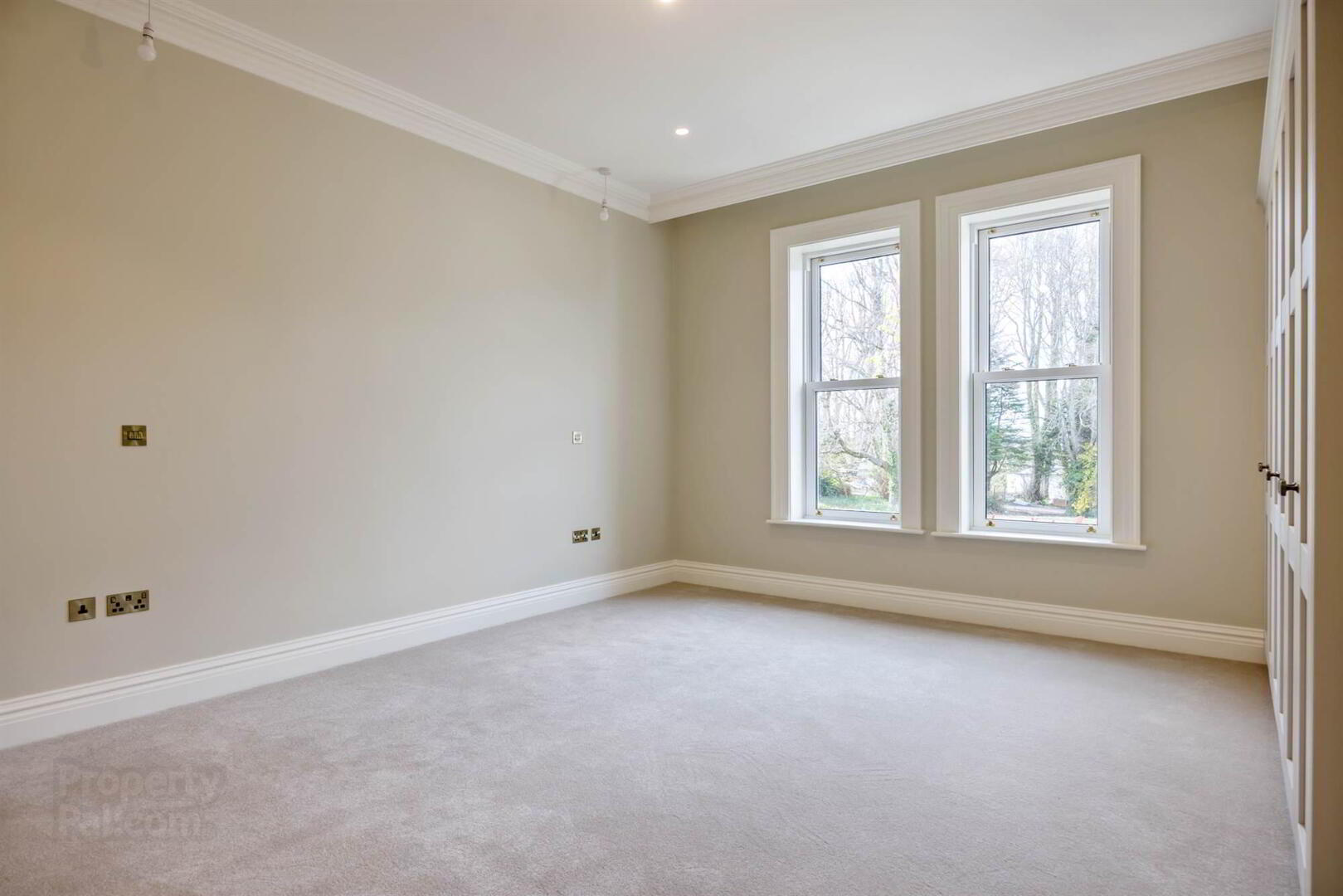 Ground Floor, The Mansion Block Apartments, 15 Ardavon Park 23 of 45
