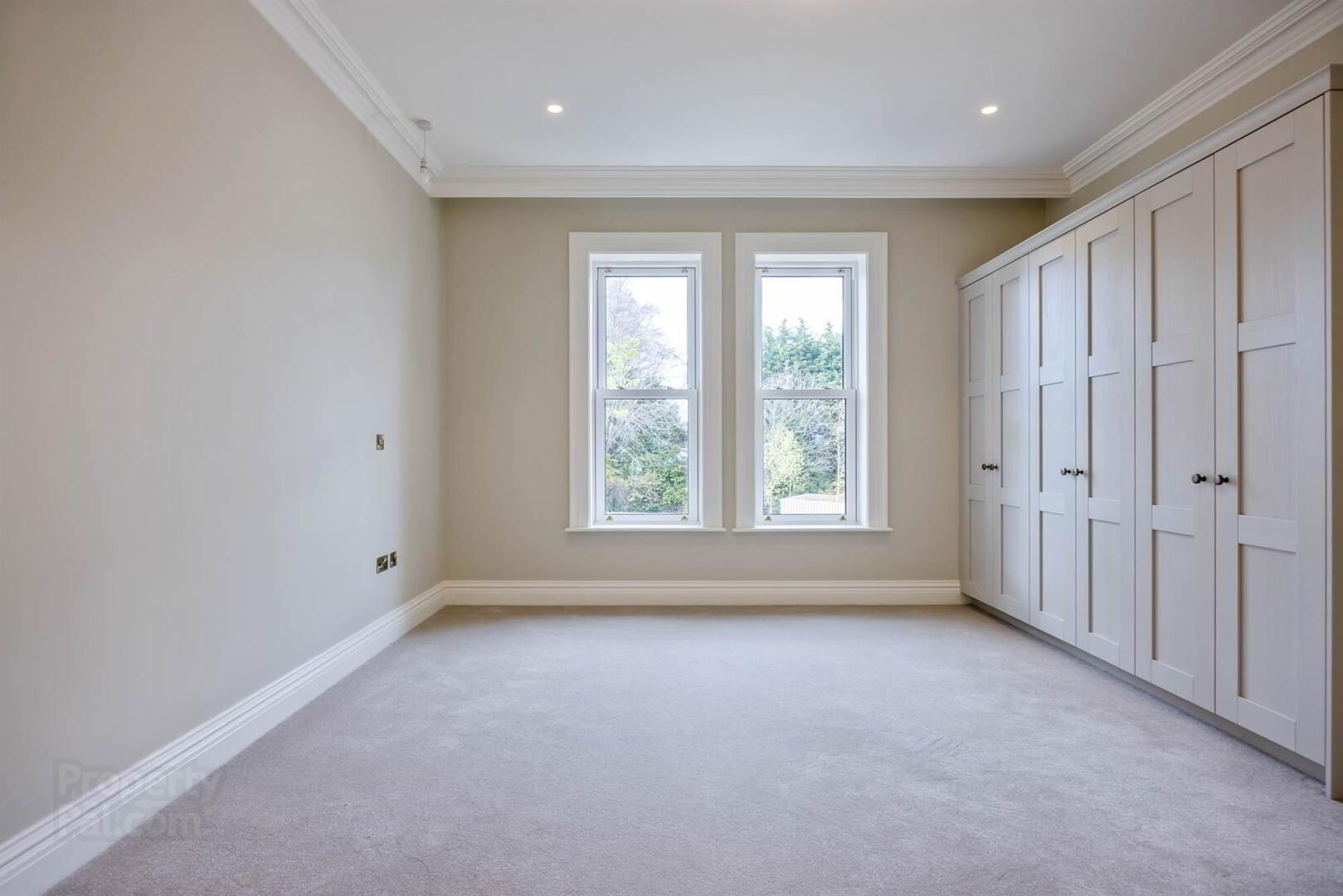 Ground Floor, The Mansion Block Apartments, 15 Ardavon Park 24 of 45
