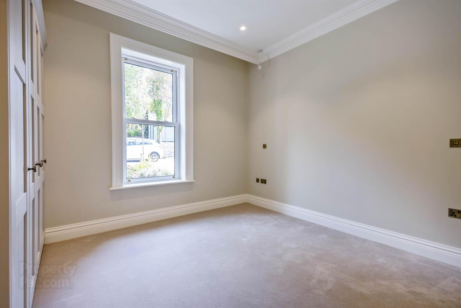 Ground Floor, The Mansion Block Apartments, 15 Ardavon Park 33 of 45