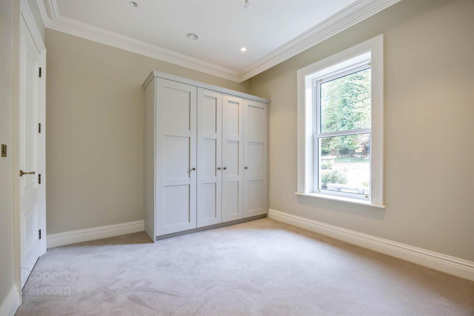Ground Floor, The Mansion Block Apartments, 15 Ardavon Park 34 of 45