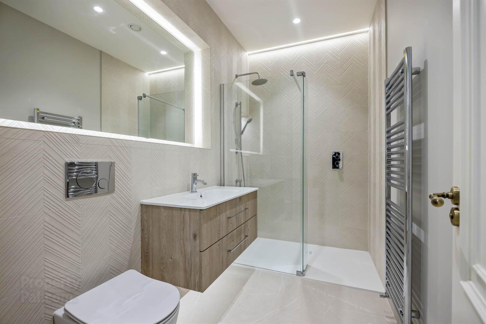 Ground Floor, The Mansion Block Apartments, 15 Ardavon Park 36 of 45