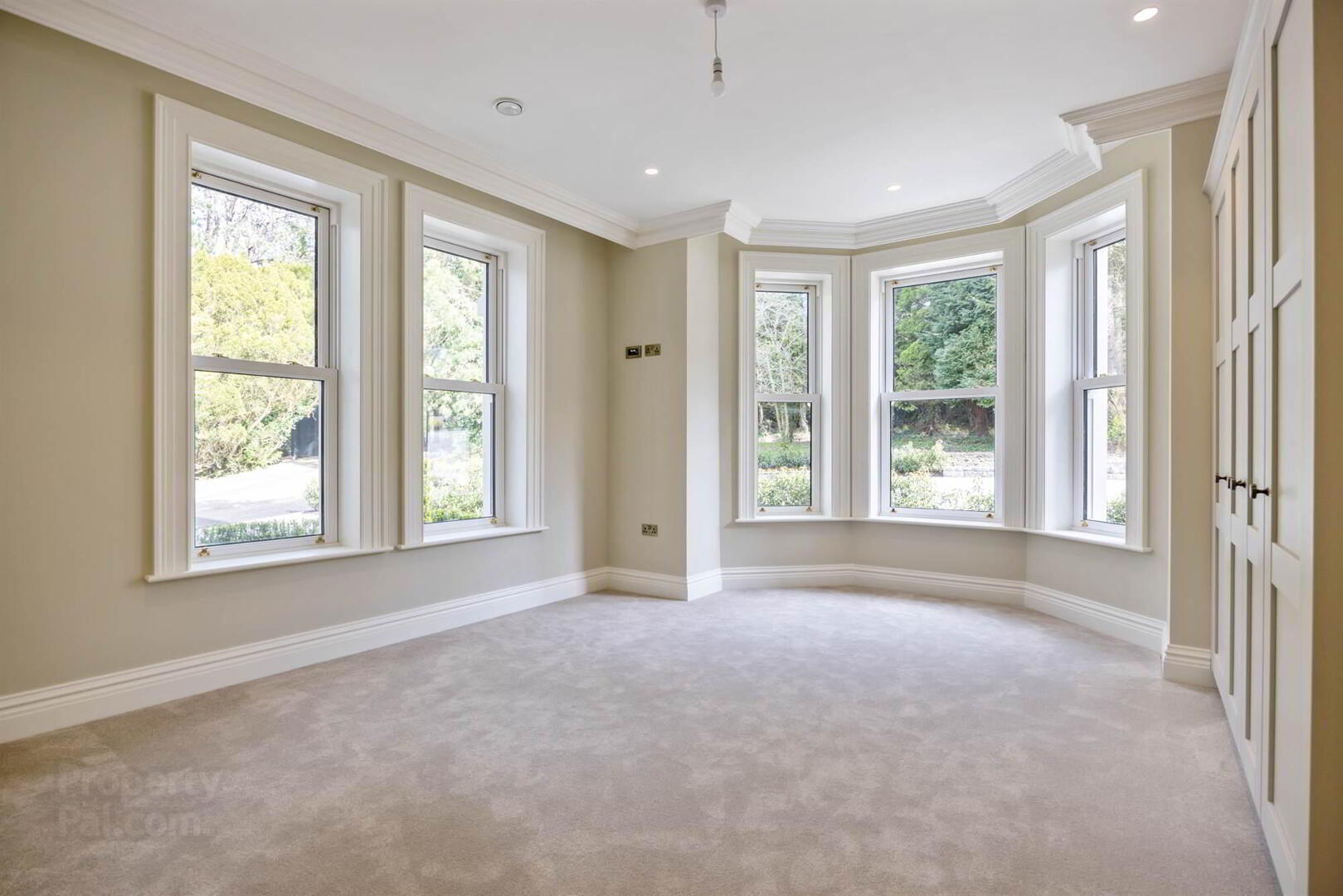 Ground Floor, The Mansion Block Apartments, 15 Ardavon Park 38 of 45