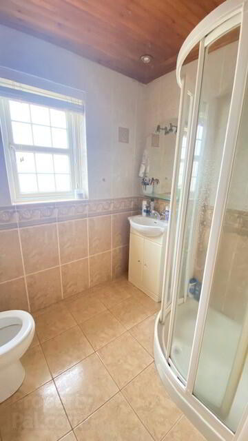27a Springfarm Heights 7 of 8