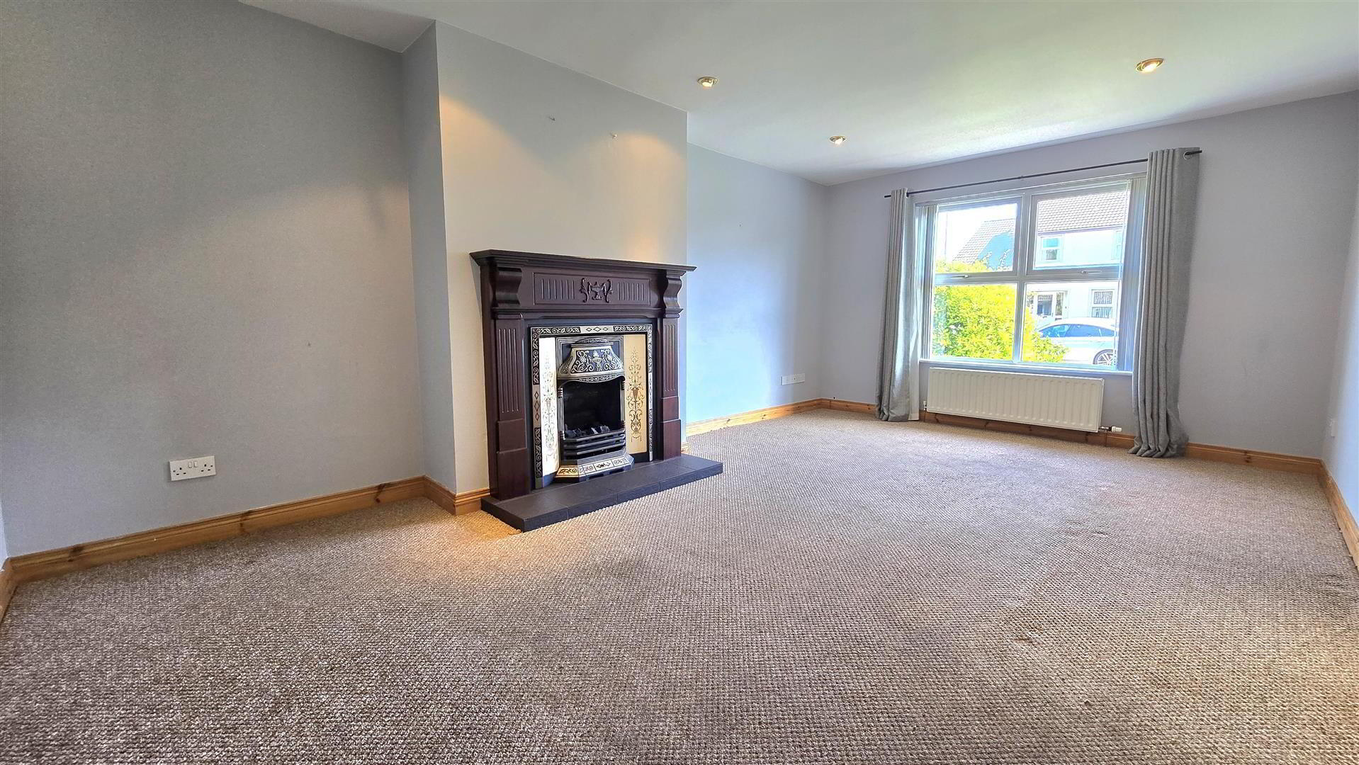 property description image