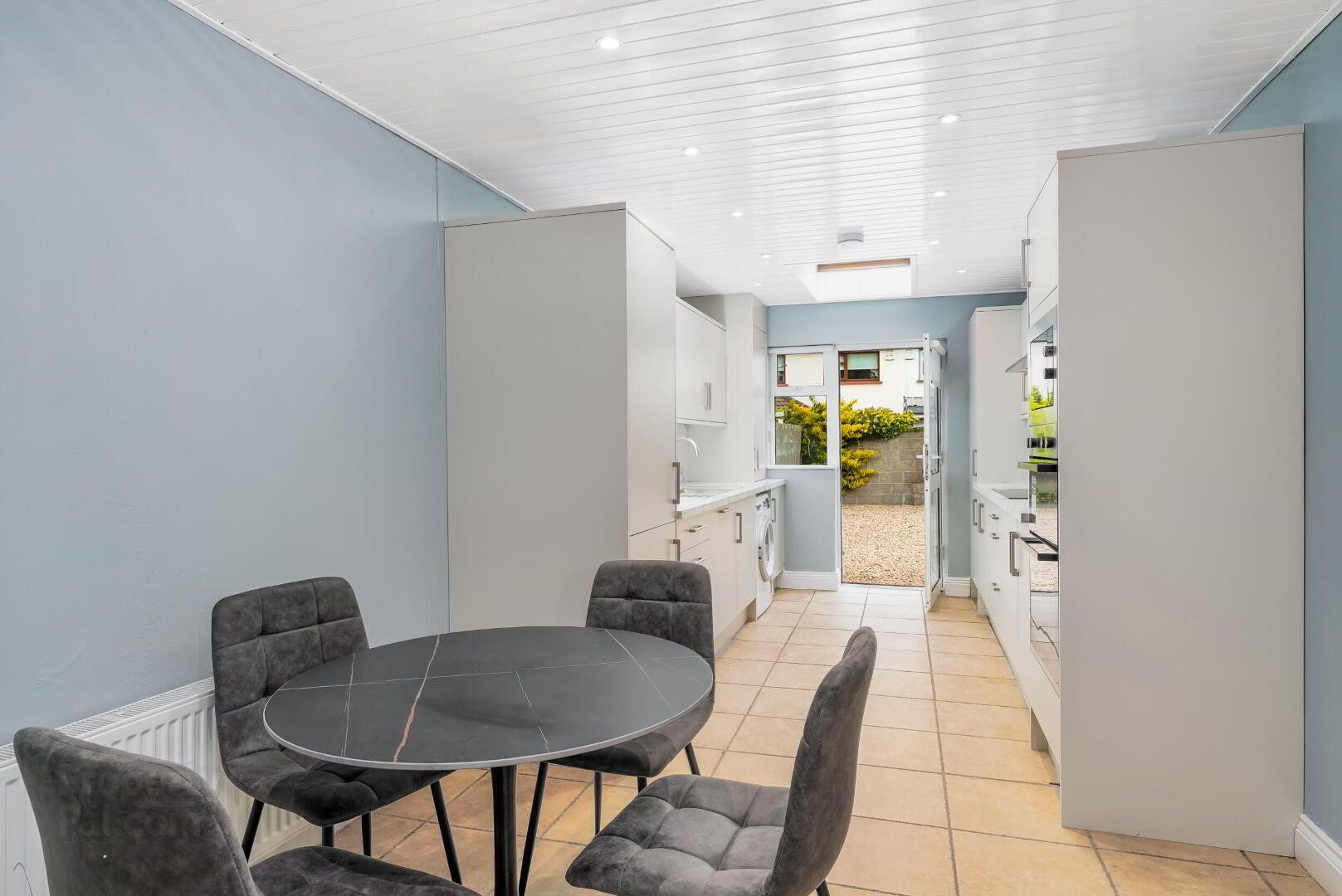 8 Hermitage Place 13 of 39