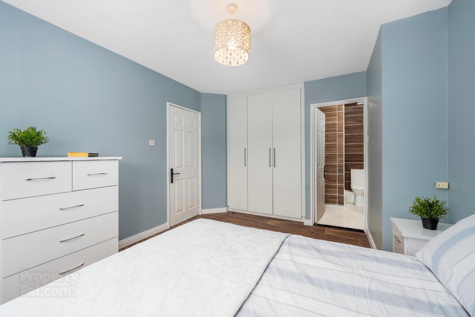 8 Hermitage Place 23 of 39