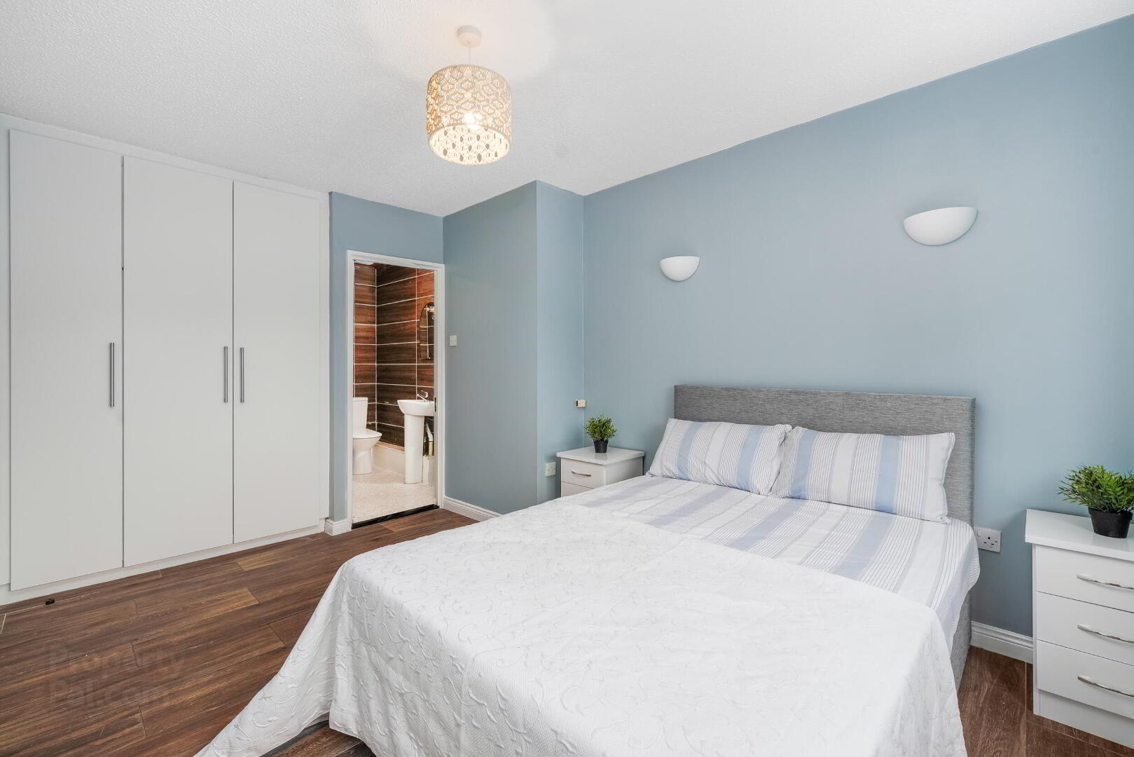8 Hermitage Place 22 of 39