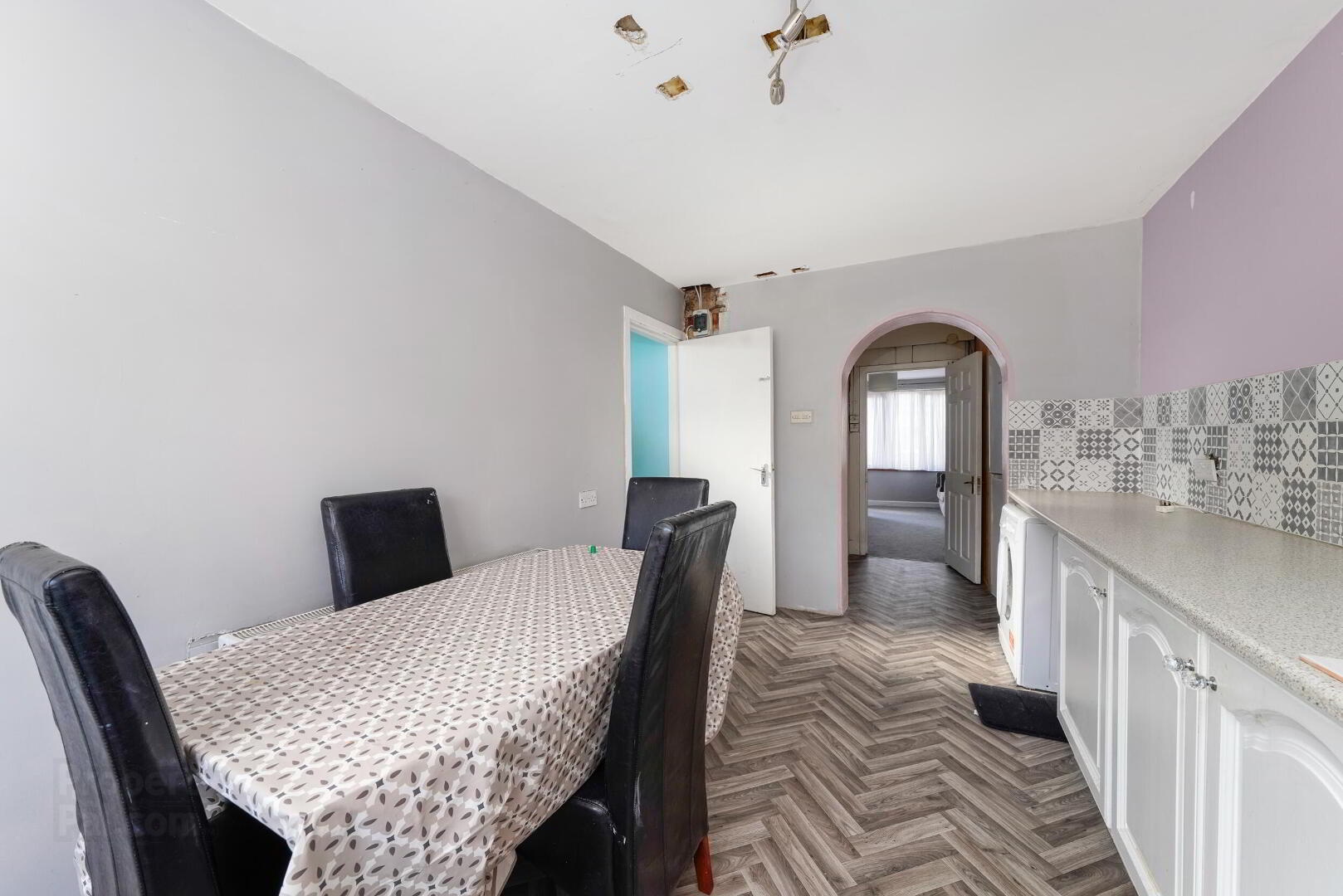 88 St Jarlath Road 3 of 17