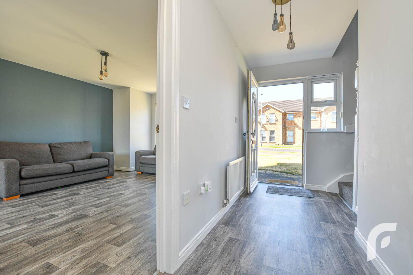 195 Blackthorn Rise 6 of 32