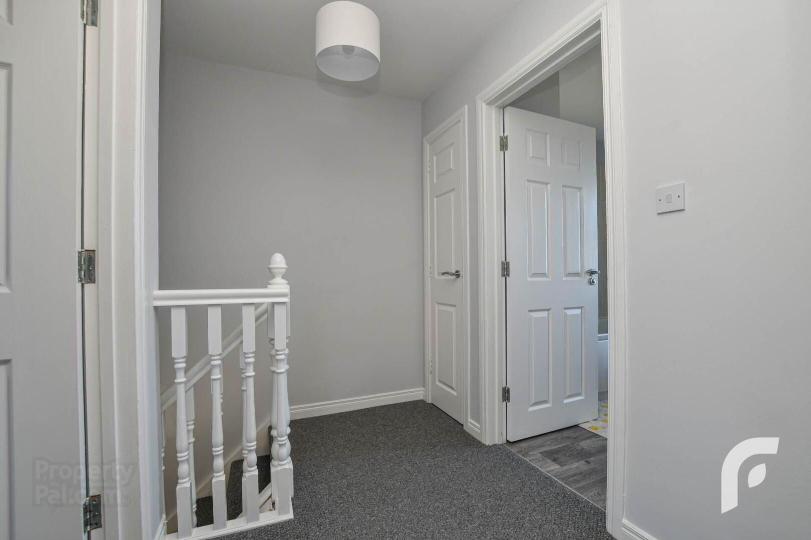 195 Blackthorn Rise 18 of 32