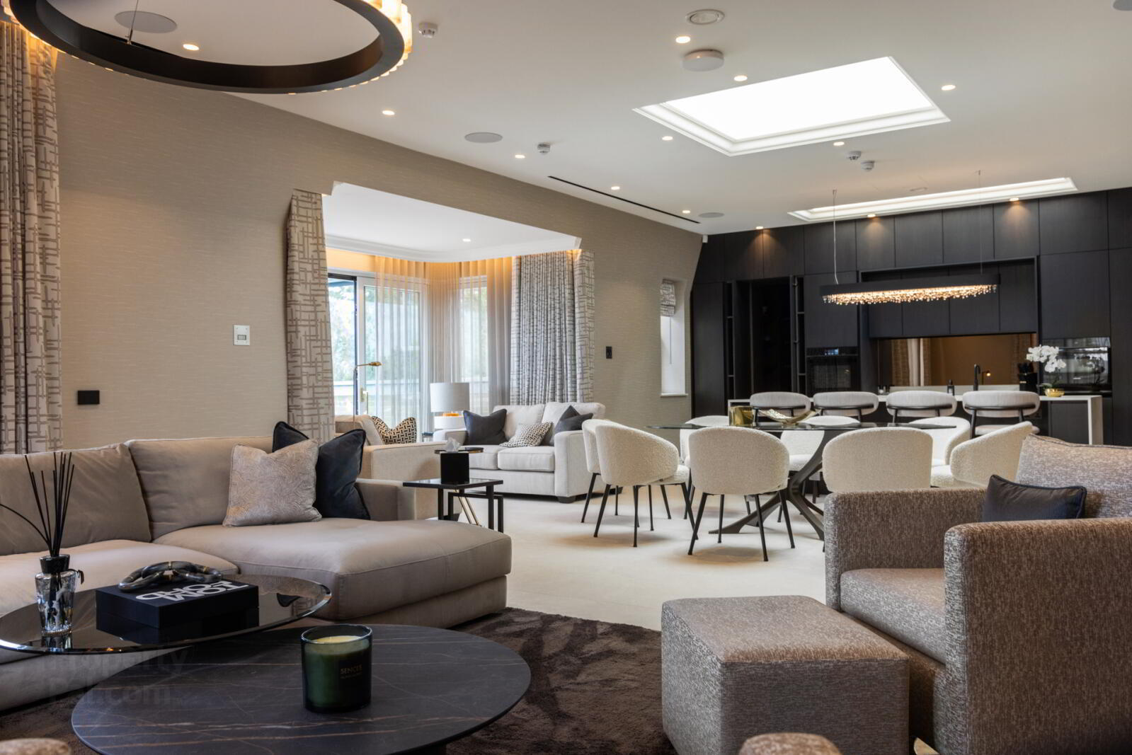 Apt 18, Penthouse The Mansion House 7 of 54