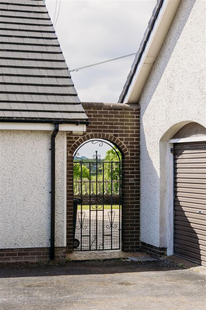 18b Moor Road 30 of 34