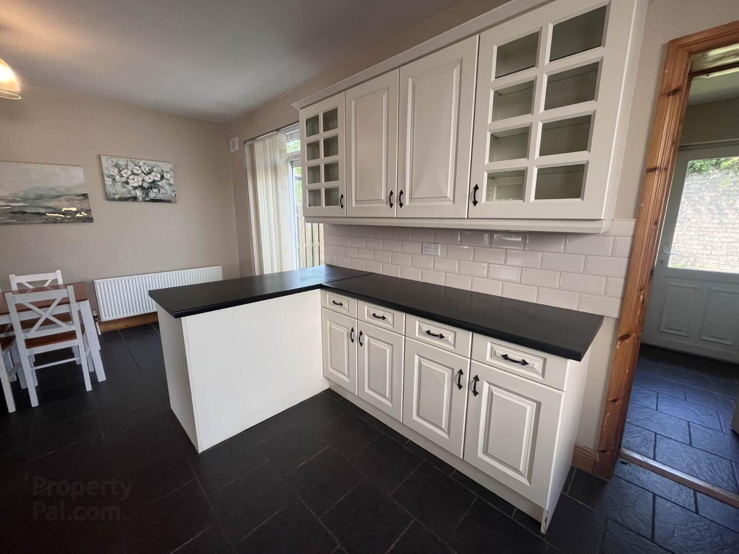 9 Longfield Avenue 5 of 14