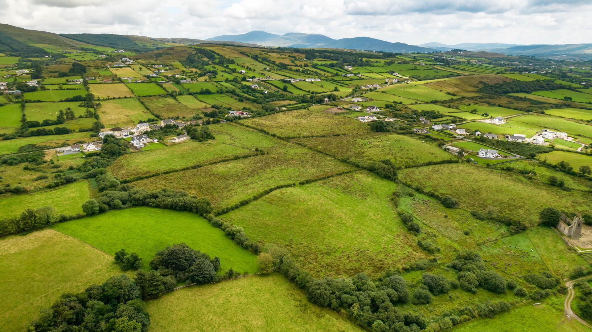Linsfort Land 41 of 41