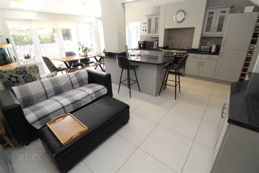 52 Mount Regan Avenue 8 of 21