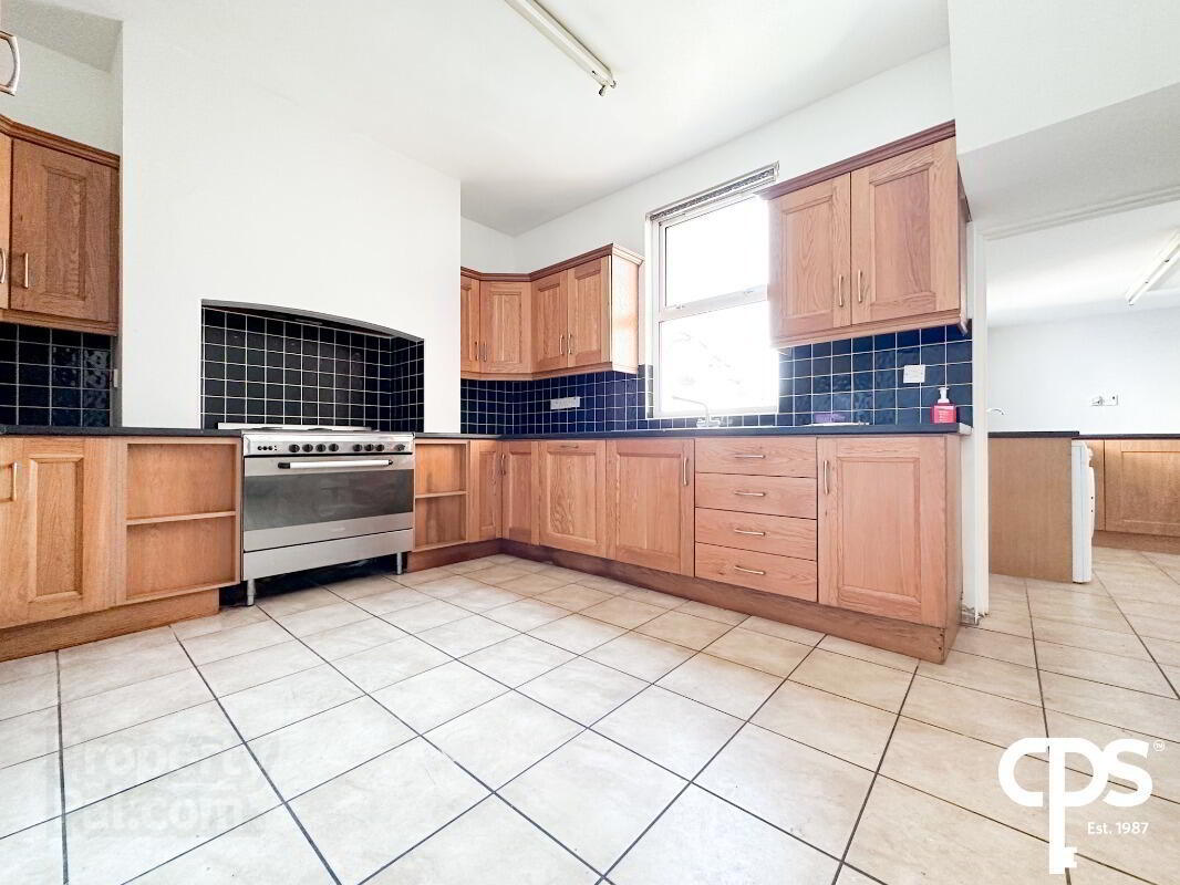 83 Railway Street 6 of 15