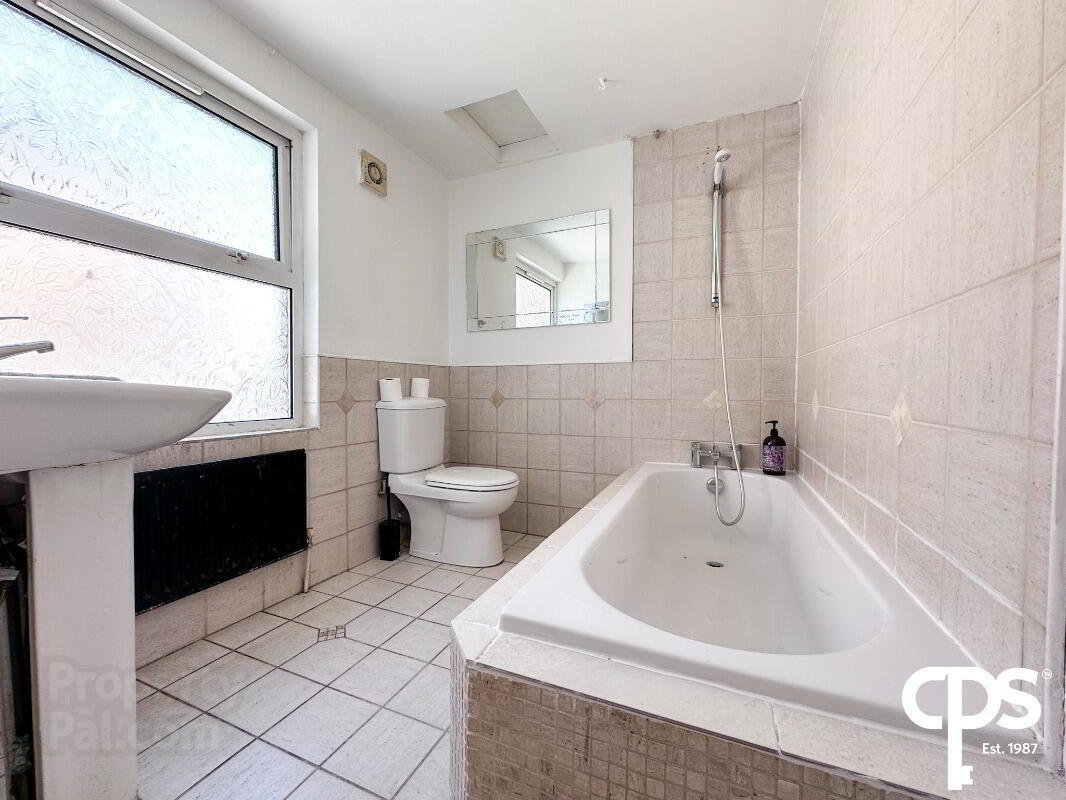 83 Railway Street 9 of 15