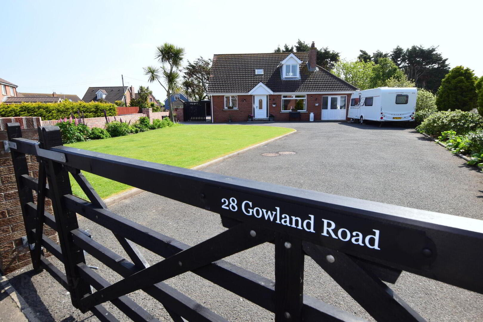 28 Gowland Road 1 of 42