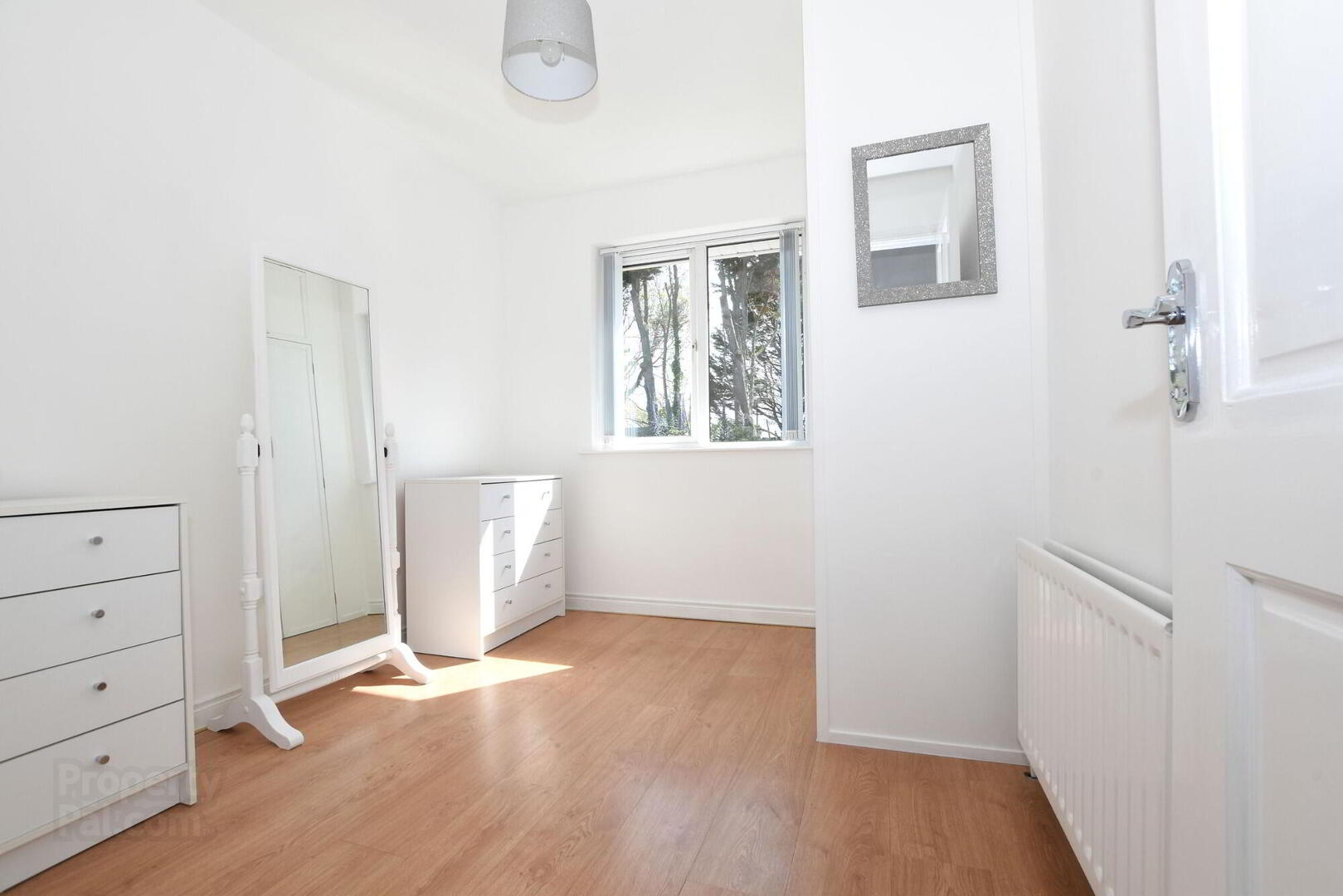 28 Gowland Road 18 of 42