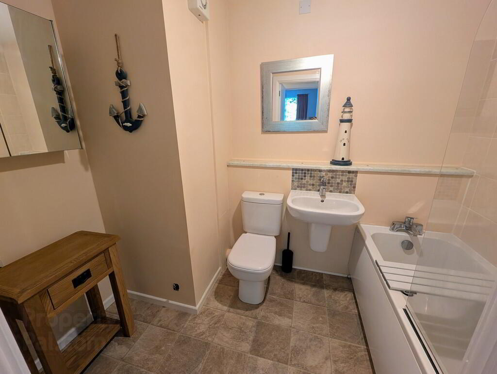 30 Donard Court 4 of 8