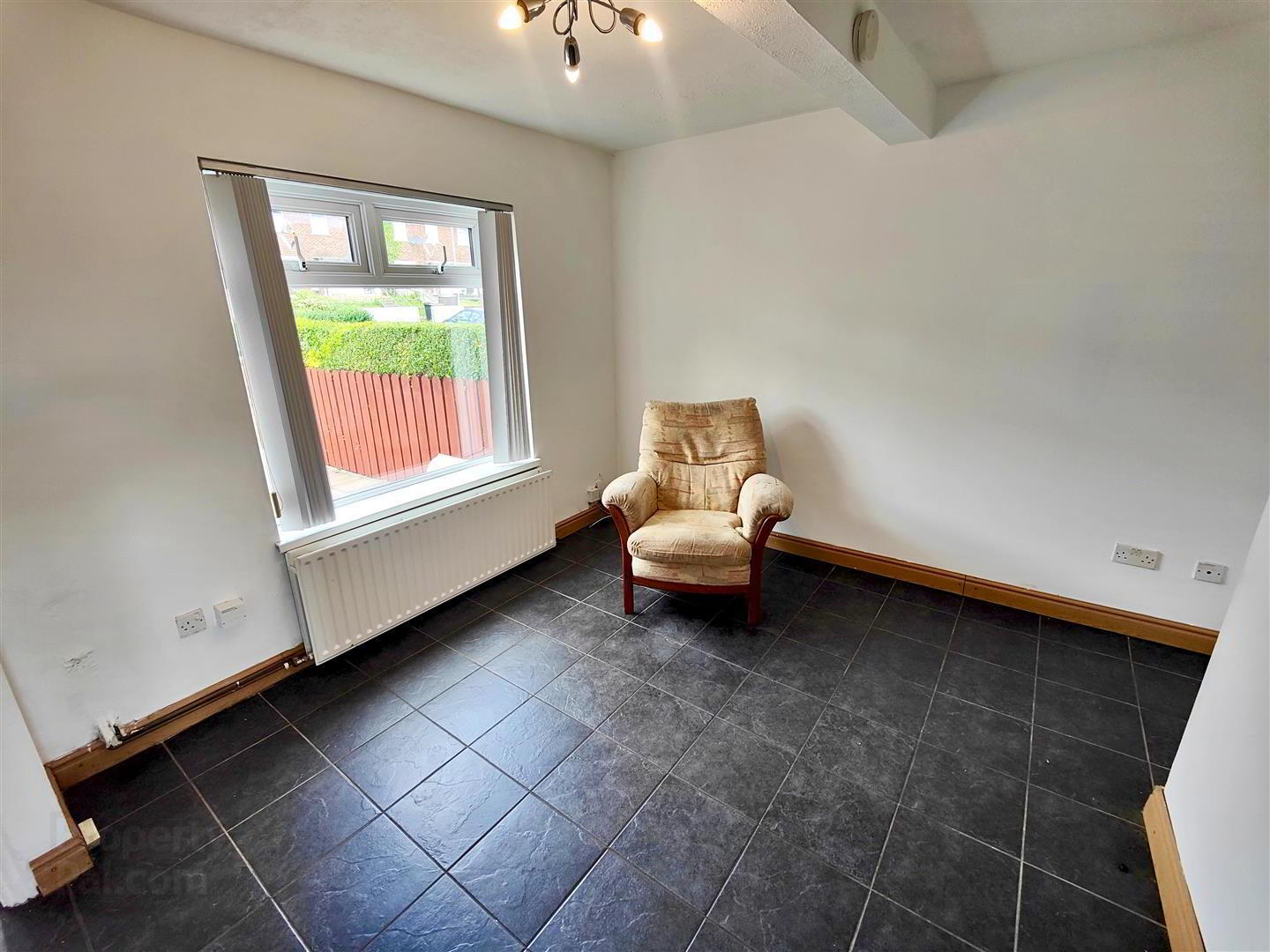 22 Highfern Gardens 6 of 26