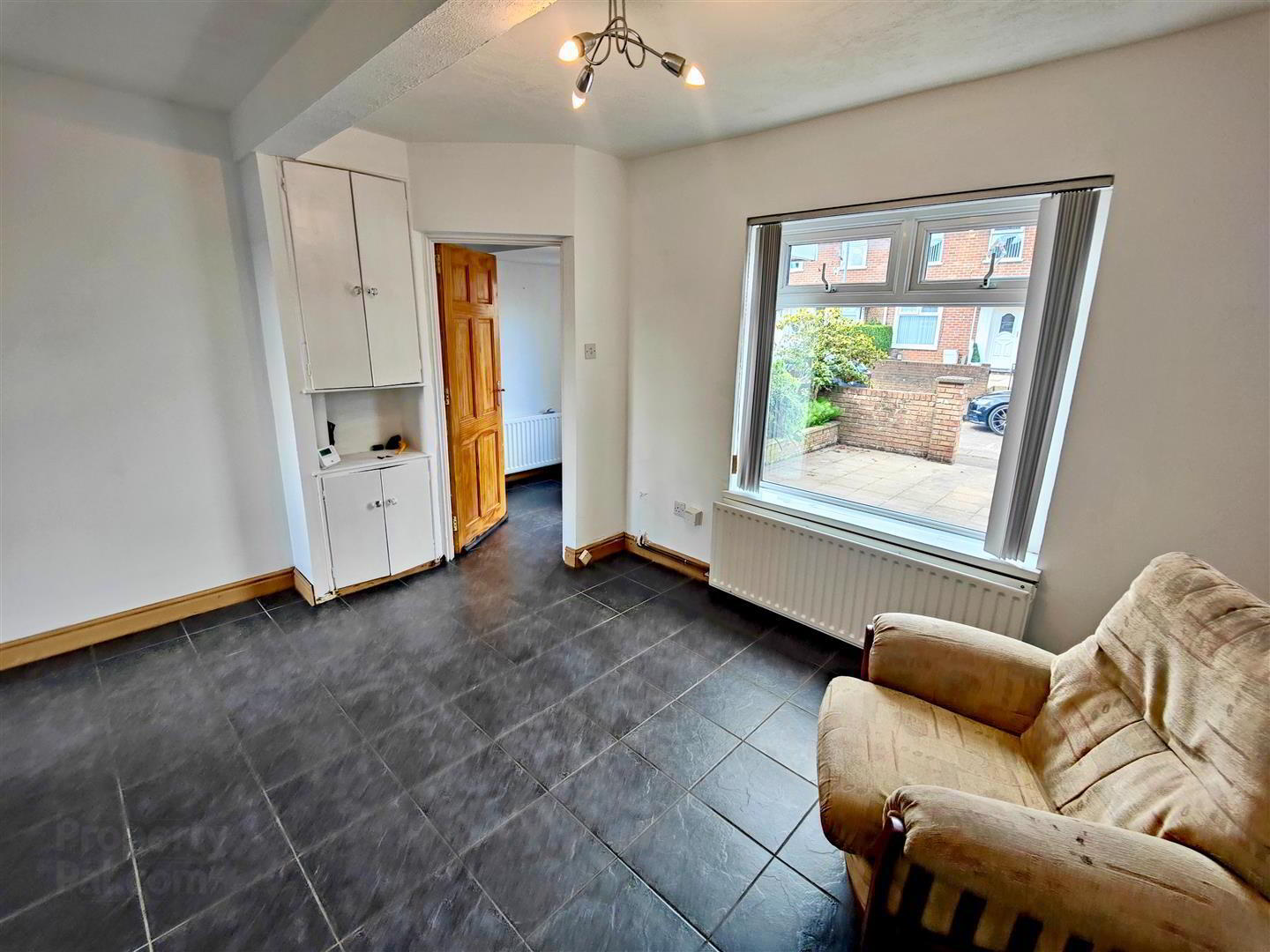 22 Highfern Gardens 7 of 26