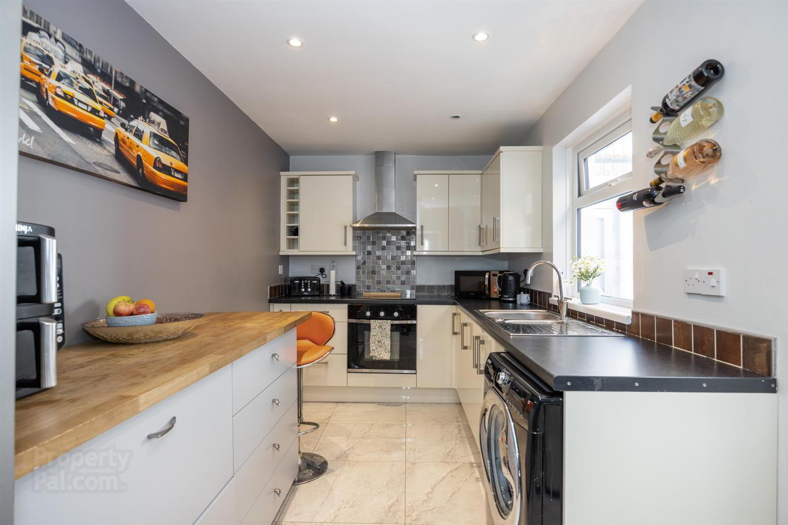 13 Belmont Avenue West 10 of 23