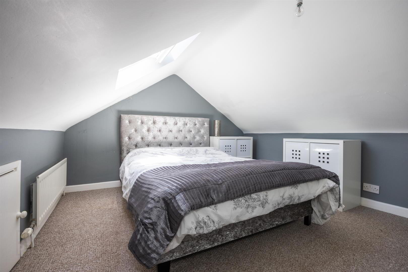 13 Belmont Avenue West 21 of 23