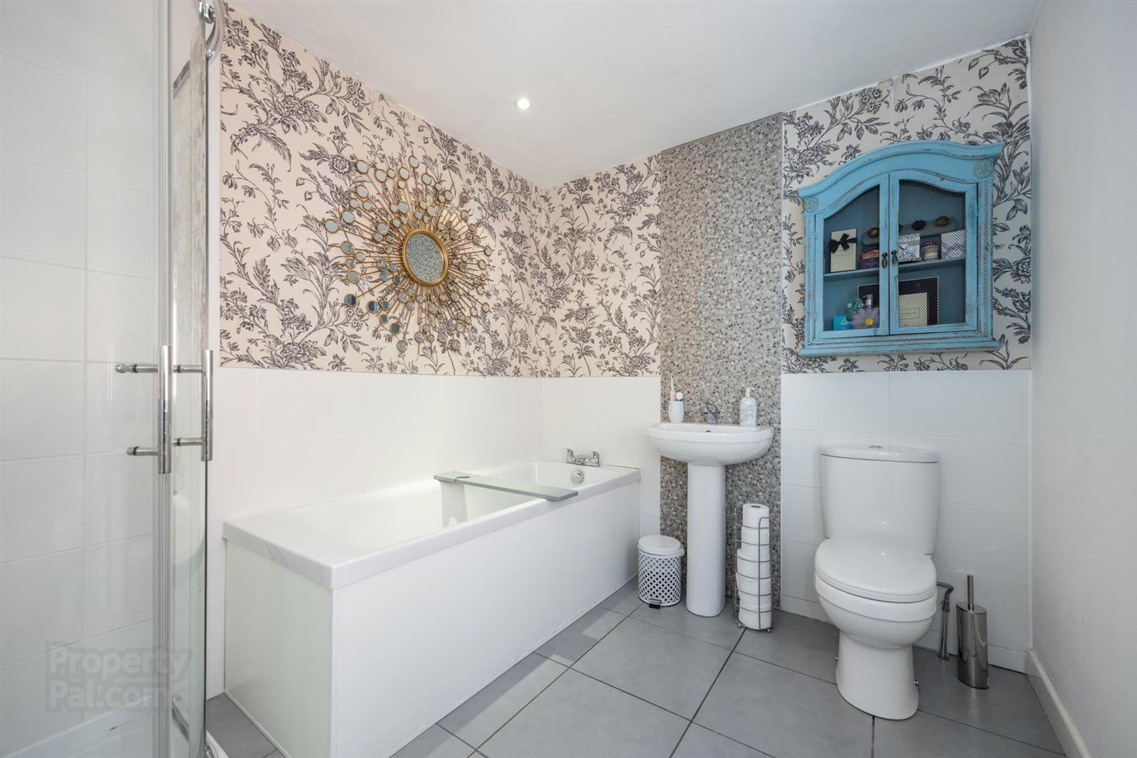 13 Belmont Avenue West 19 of 23