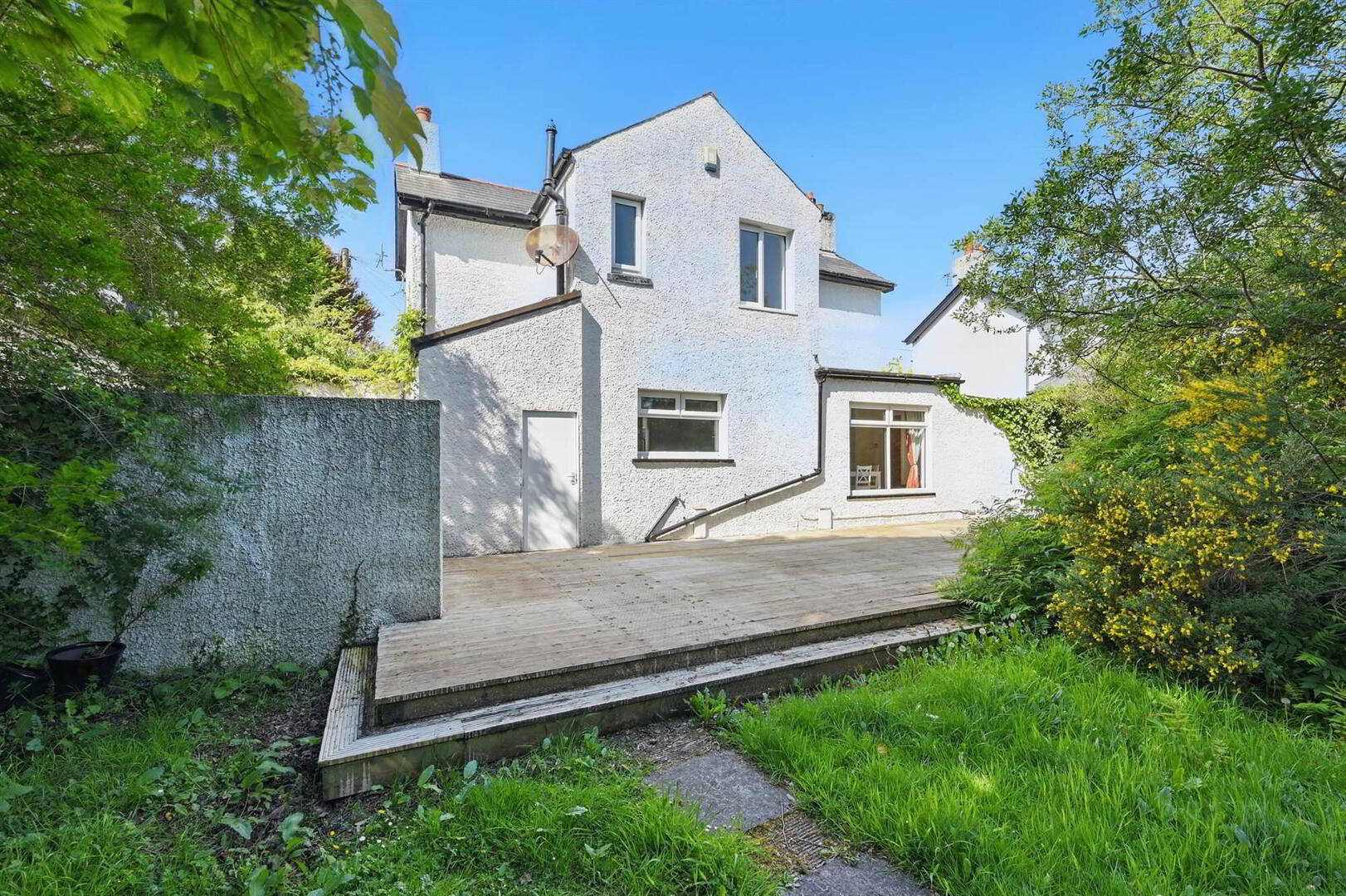 17 Godfrey Avenue 22 of 31