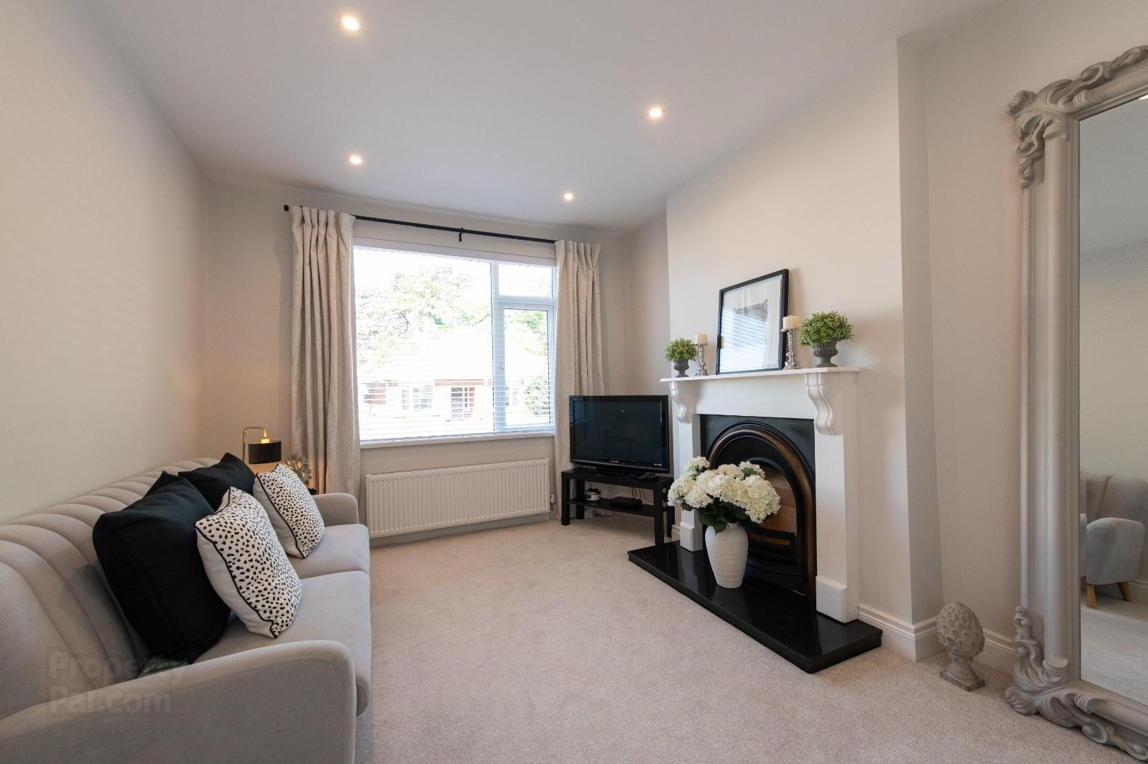 3 Breda Crescent 4 of 29
