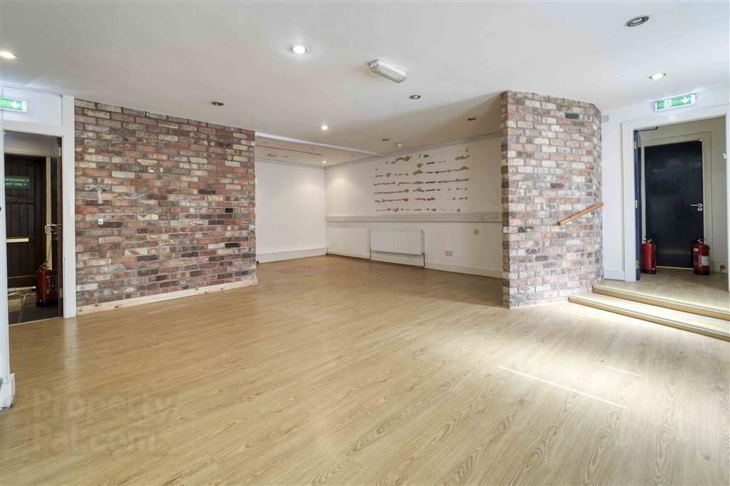 1-3 Ballynahinch Street 4 of 30