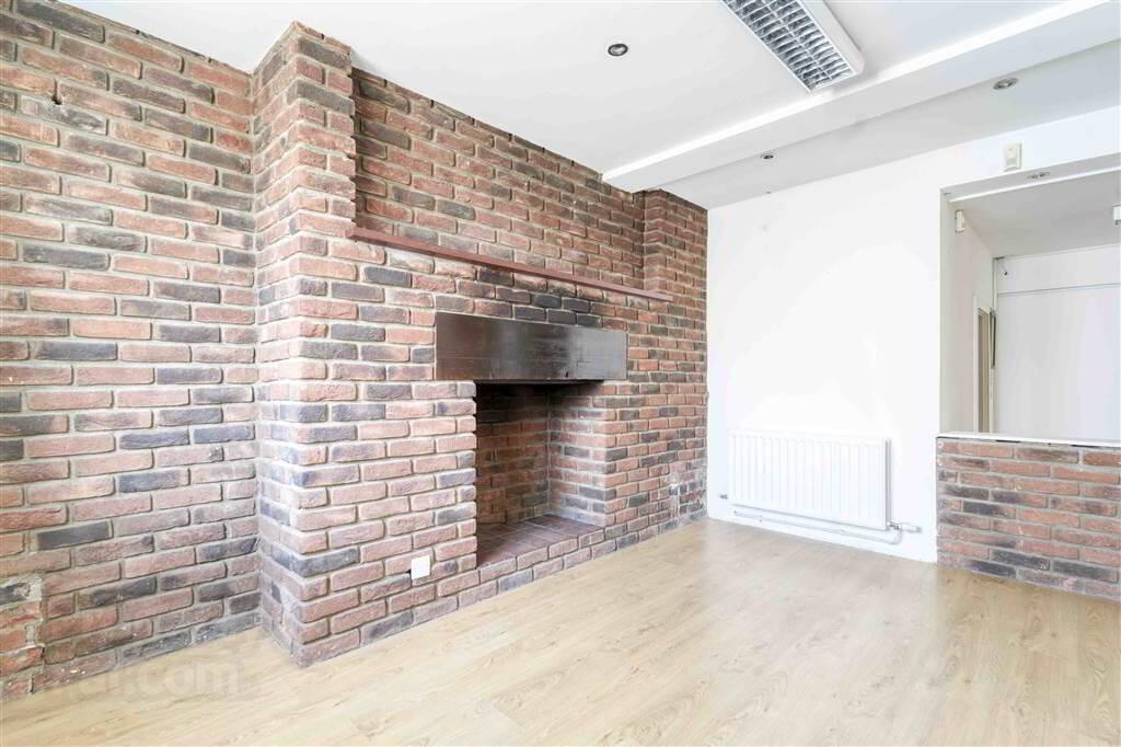 1-3 Ballynahinch Street 14 of 30