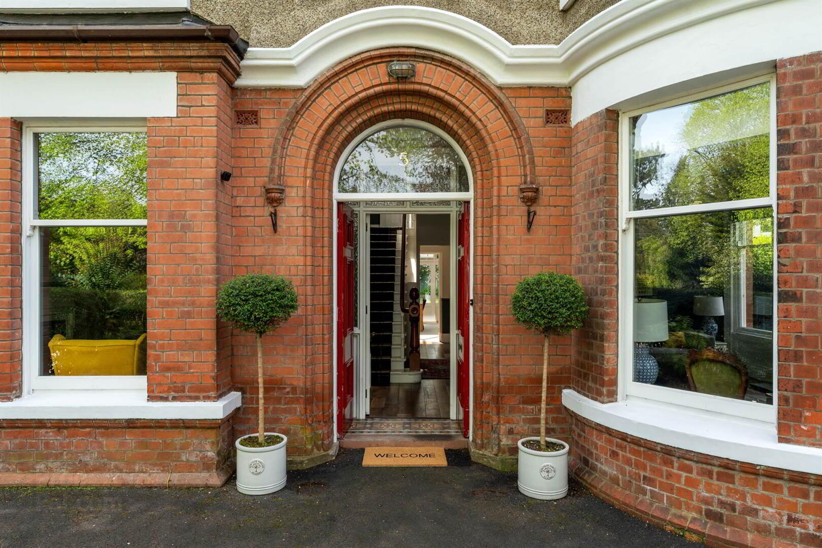 property description image