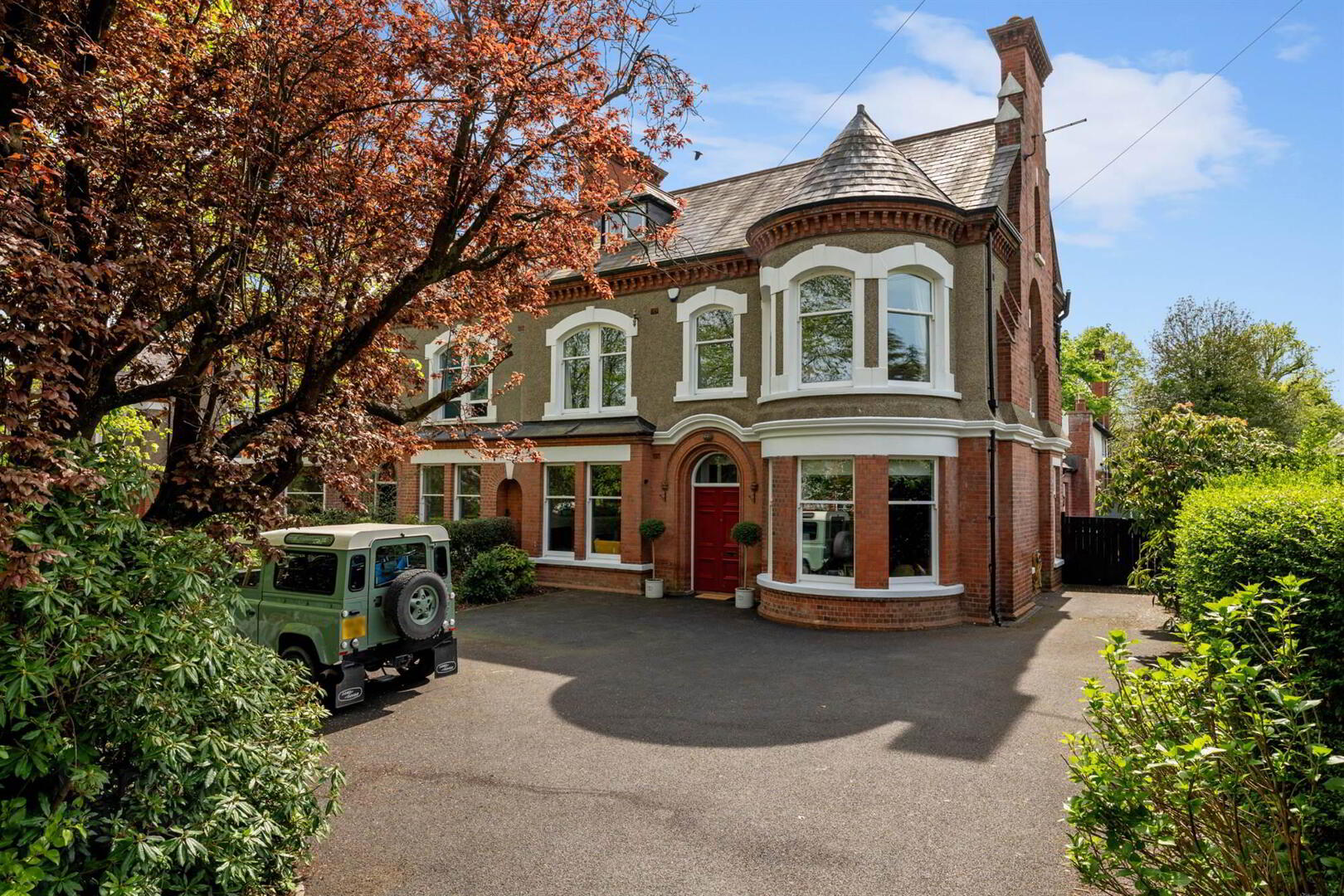 5 Kings Road 1 of 51