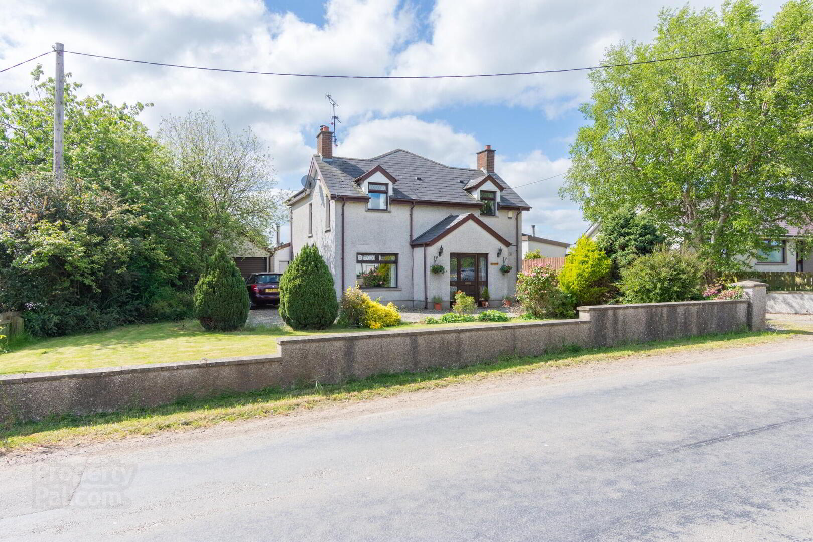 Country Cottage Sitting On Spacious Gardens, 37 Halfpennygate Road 1 of 38