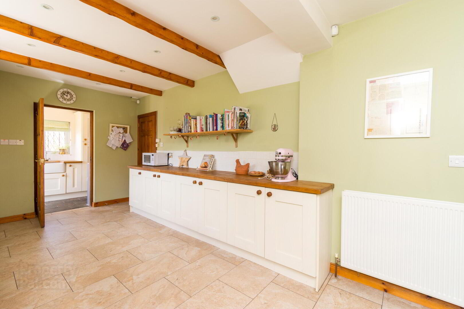 Country Cottage Sitting On Spacious Gardens, 37 Halfpennygate Road 17 of 38
