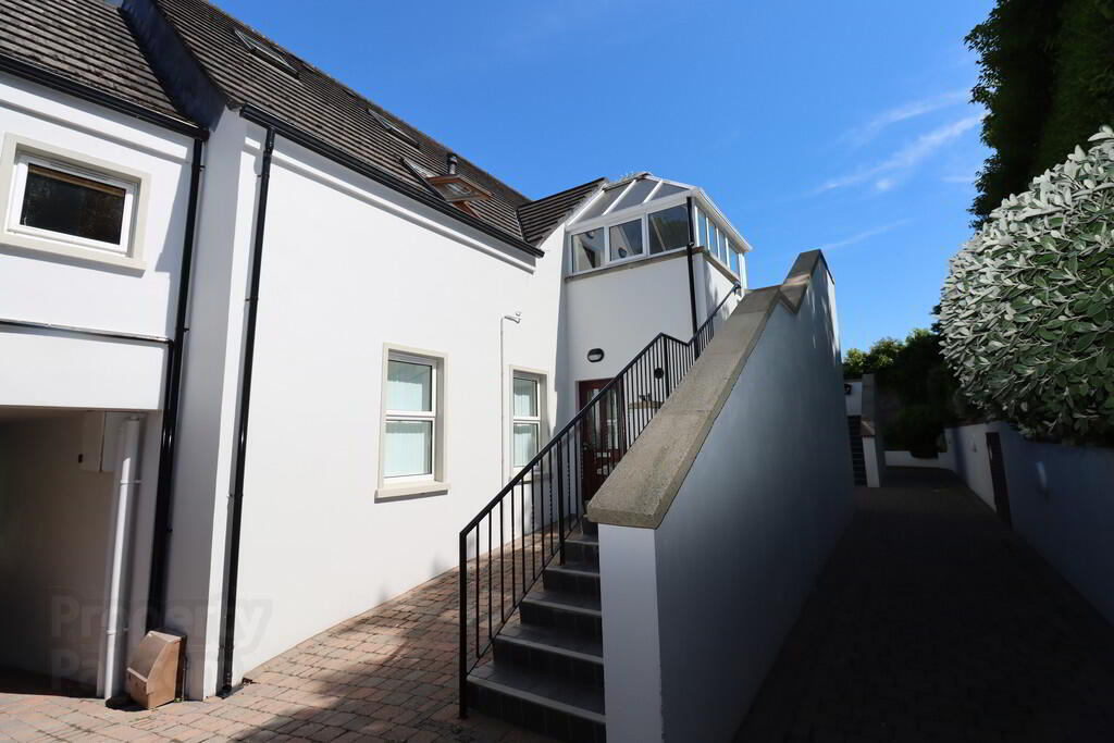 6 Apiary Court 4 of 19