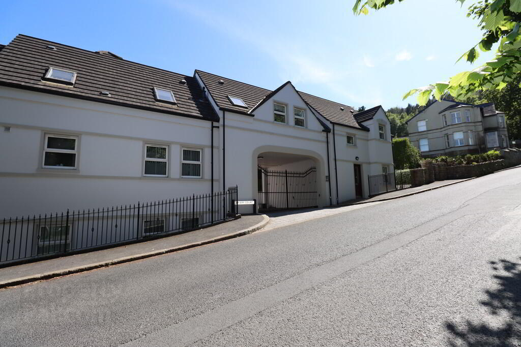6 Apiary Court 1 of 19