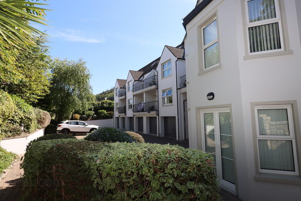 6 Apiary Court 18 of 19