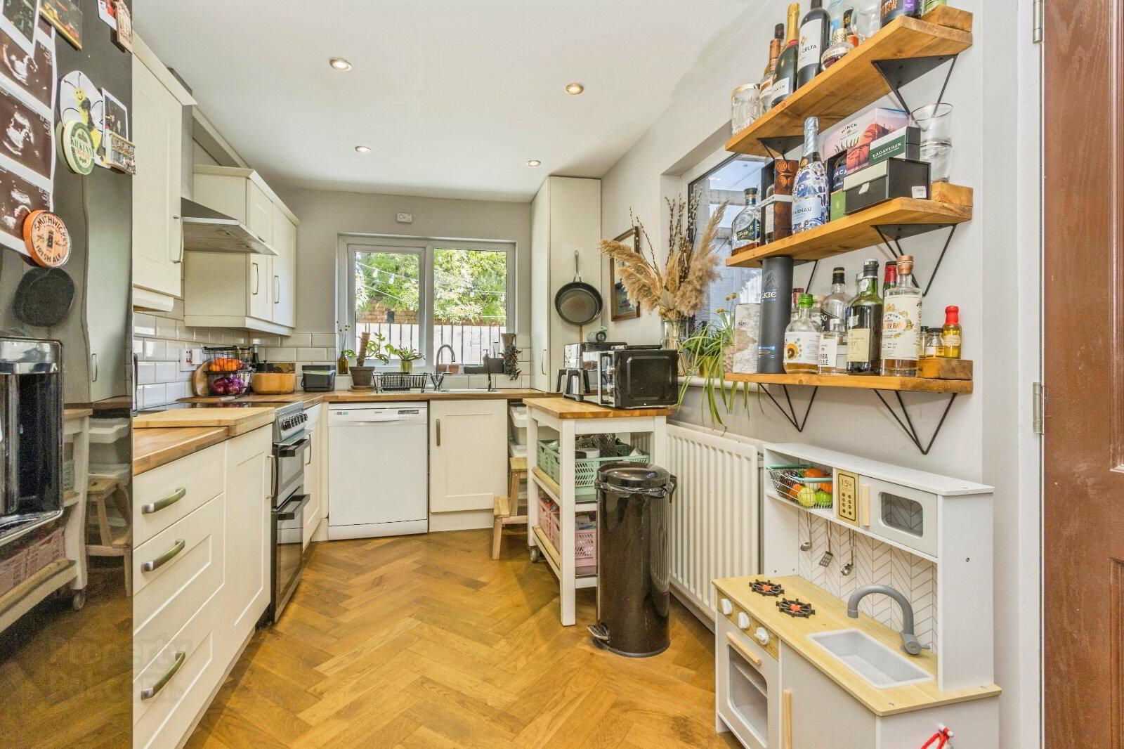 68 Rosebery Road 8 of 20