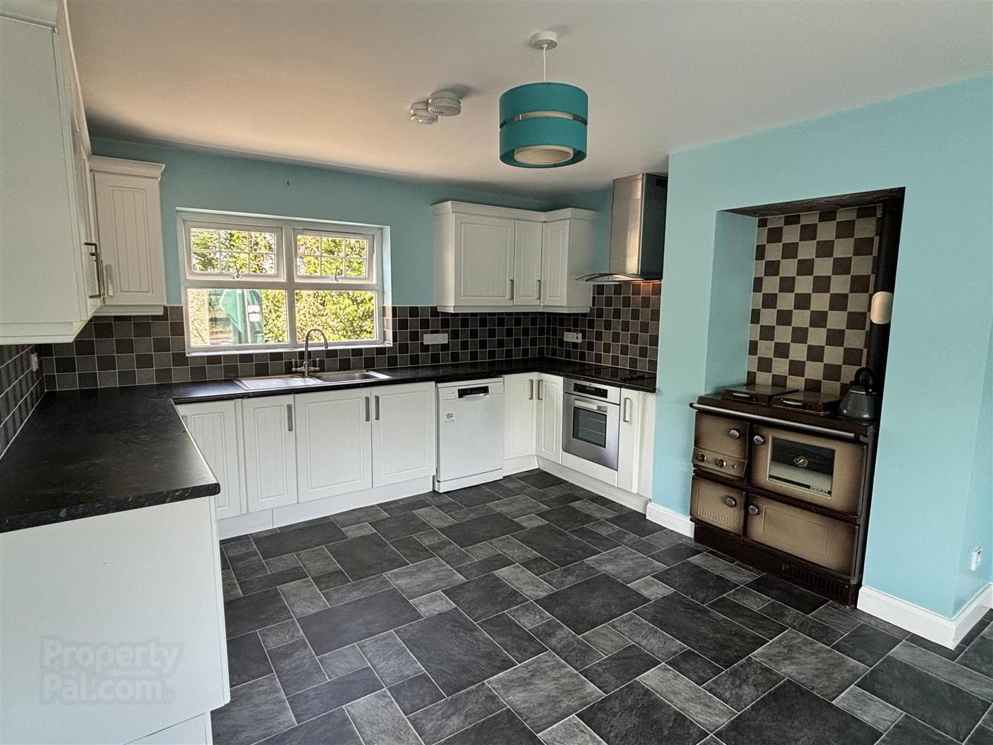 31 Carnanee Road 7 of 25