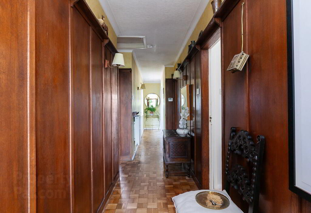 24 Fairview Park 4 of 27