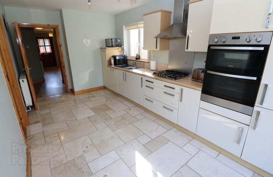 5 Castlemartin Drive 20 of 40