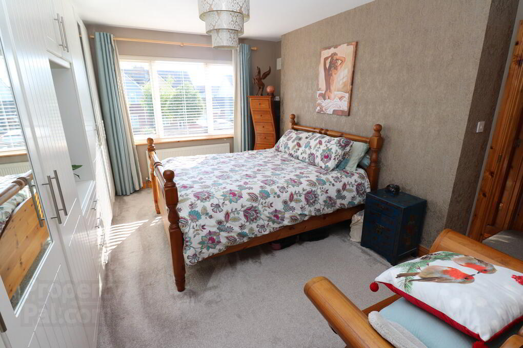 5 Castlemartin Drive 25 of 40
